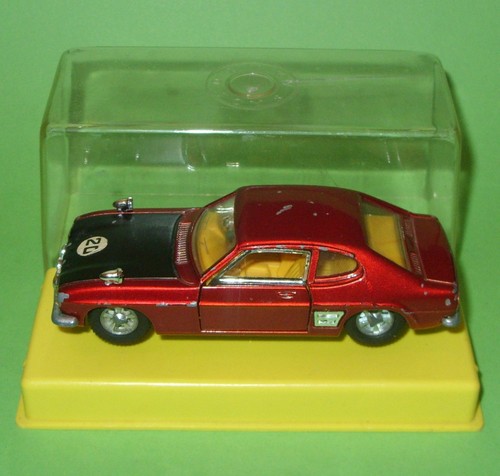 Dinky 213 ford capri rally - /,