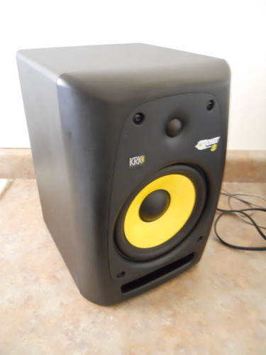 Krk rokit rpg2 - 8, powered