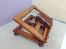 beau lutrin de table en noyer