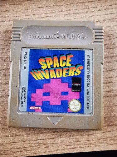 Space invaders nintendo game - -,