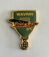 110 - Pin's AIRPLANE REMOTE CONTROL - Club d'aéromodélisme les avionneux - WAVRIN