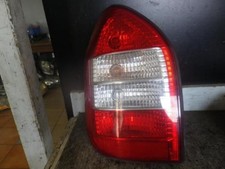 Feu arriere principal gauche