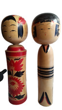 2 poupées japonaises Kokeshi