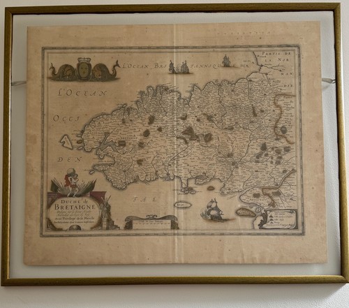 Carte ancienne sous verre