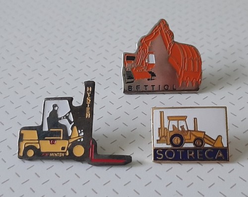 Lot pin s - 3, pin's
