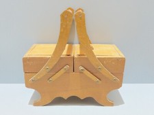 -ANCIENNE PETITE TRAVAILLEUSE