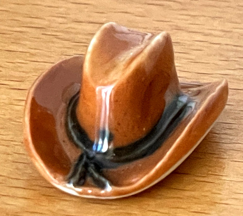 Rare fève porcelaine chapeau - rare,