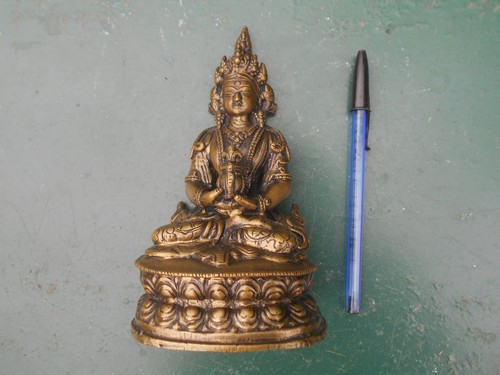 Ancienne statue bouddha en - de,