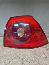 Feu arriere principal droit