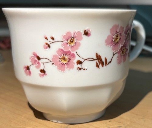 Collection tasse porcelaine - 1,