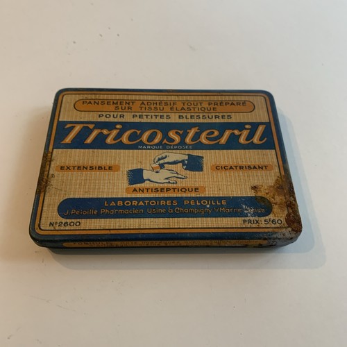 Ancienne grande boite fer