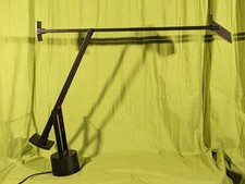 lampe ARTEMIDE TIZIO design Richard SAPPER pour FLOS vintage 1971. En parfait ét