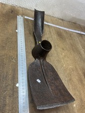 Herminette Gouge , outil