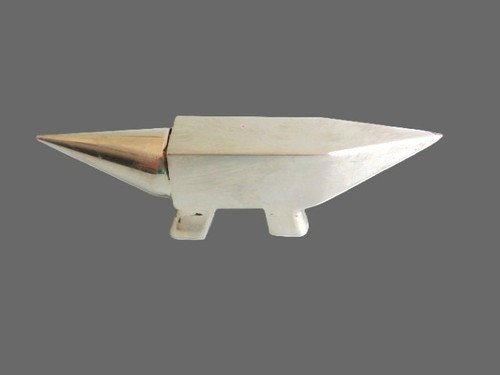Ancienne petite enclume - , de