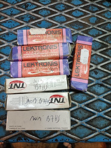 Lot bougies mobylette - lot,