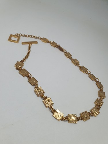 Superbe collier biche bere - superbe,