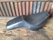 Kawasaki BN 125 Eliminator - Seat