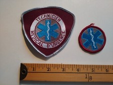 2 AMBULANCIER PREMIER REPONDANT FRANCAIS QUEBEC AMBULANCE FRENCH PATCH ECUSSON
