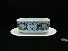 CADIZ VILLEROY & BOCH GRAVY BOAT WITH ATTACHED UNDERPLATE
