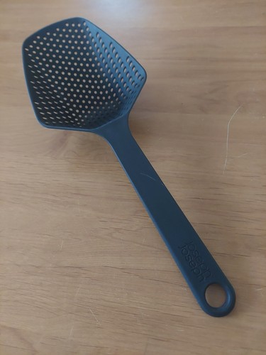 Vends cuillère passoire - vends,