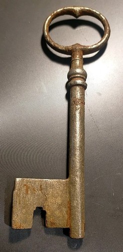 13cm 72gr ancienne clé - -, en