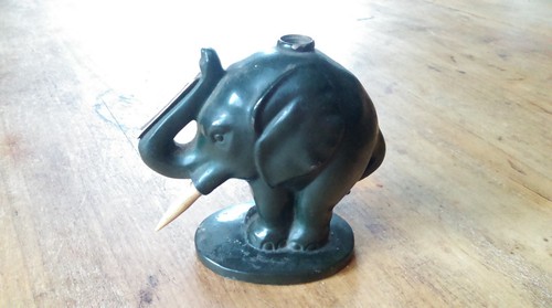 éléphant pyrogène - Éléphant,