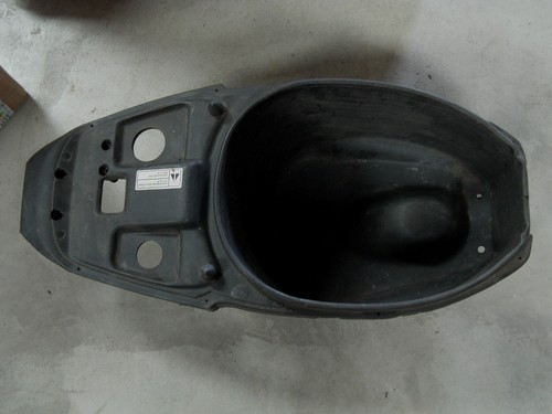 Coffre selle scooter - coffre,