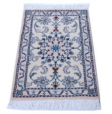 Tapis Oriental Noué À La