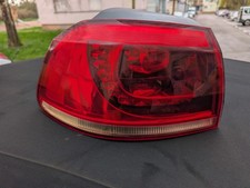 Feu arriere principal gauche