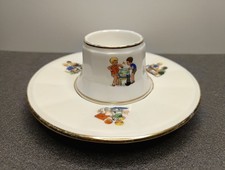 Coquetier en porcelaine