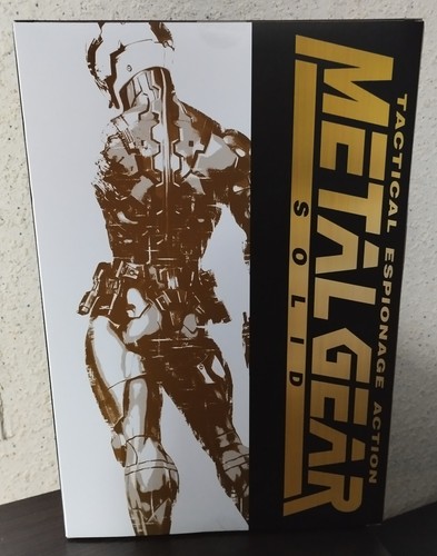 Metal gear solid statue - metal, cyborg