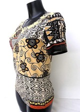 Haut UN JOUR AILLEURS, beige a motifs, T 38, TBE