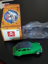 Citroën 2CV 6 verte toit noir