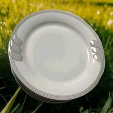 8 Assiettes Plates Design Hans