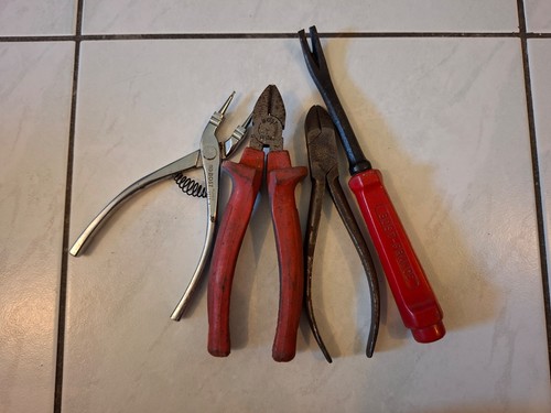 Lot outillage outils pinces - outils,