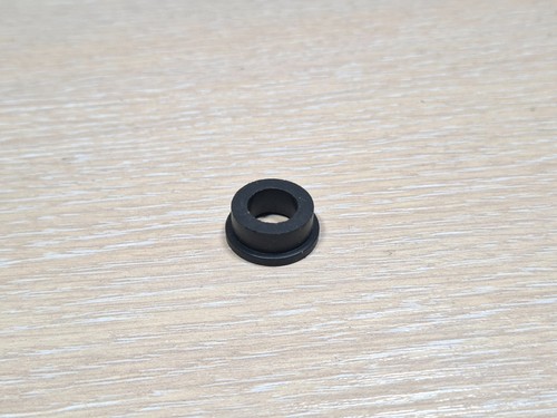 Oem genuine rubber bush dolmar - rubber,
