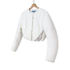 Prada Veste doudoune courte en coton avec logo triangulaire femme 144190349