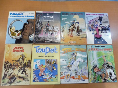 Lot cartonnee toute en - ,