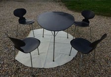 Vintage Arne Jacobsen, Fritz Hansen Editeur, Quatre Chaises Fourmi, Table Ovoïde