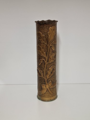 Vase obus sculptés en - d'obus,