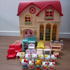 Maison de poupée rétro Kitty