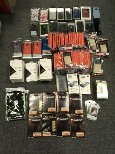 Lot 125 piece cellphone - lot, of