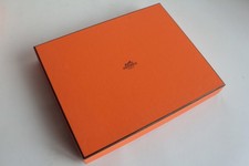 HERMES Boite carton orange