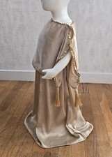 tenue traditionnelle fille