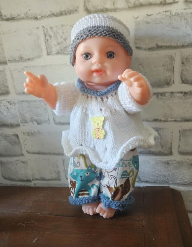 Vêtements neufs pour poupon - neufs,
