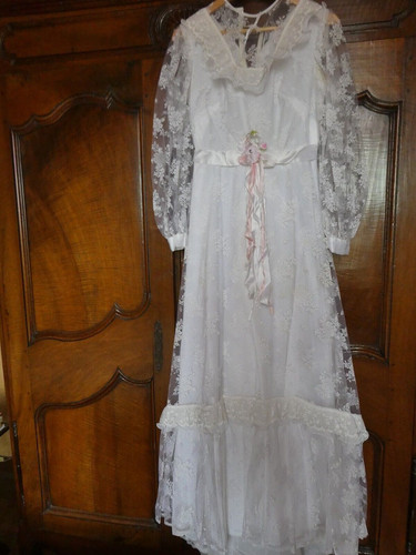 Ancienne robe longue blanche - robe,