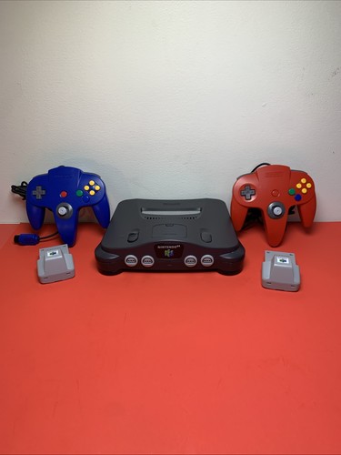 Nintendo console 2 - w/,
