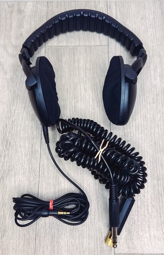 Sennheiser studio headphones - sennheiser,