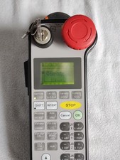 Pendentif d'enseignement robot