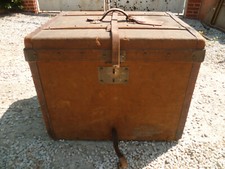 Malle à Chapeaux ancienne